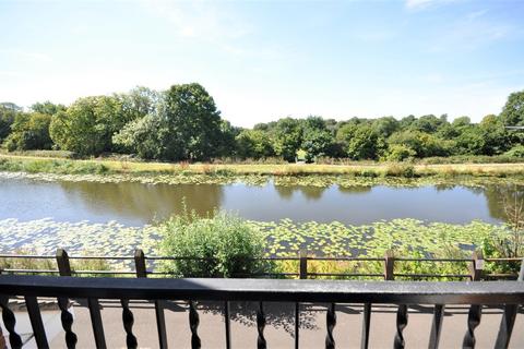 44 Dunstan Drive, Thorne, Doncaster, DN8 5UQ