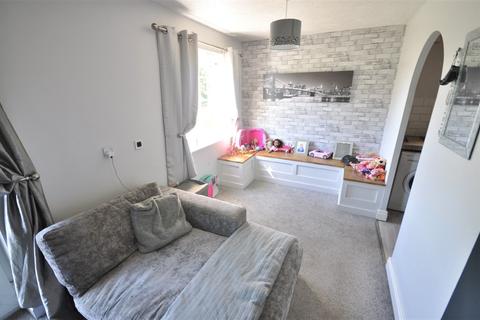 44 Dunstan Drive, Thorne, Doncaster, DN8 5UQ