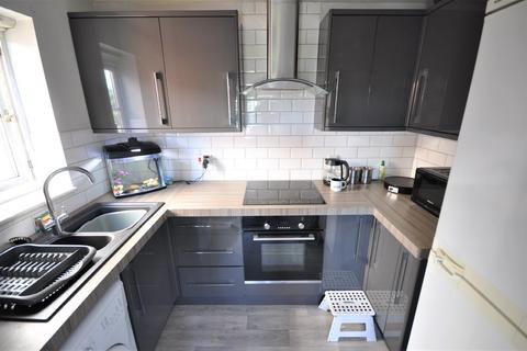 44 Dunstan Drive, Thorne, Doncaster, DN8 5UQ