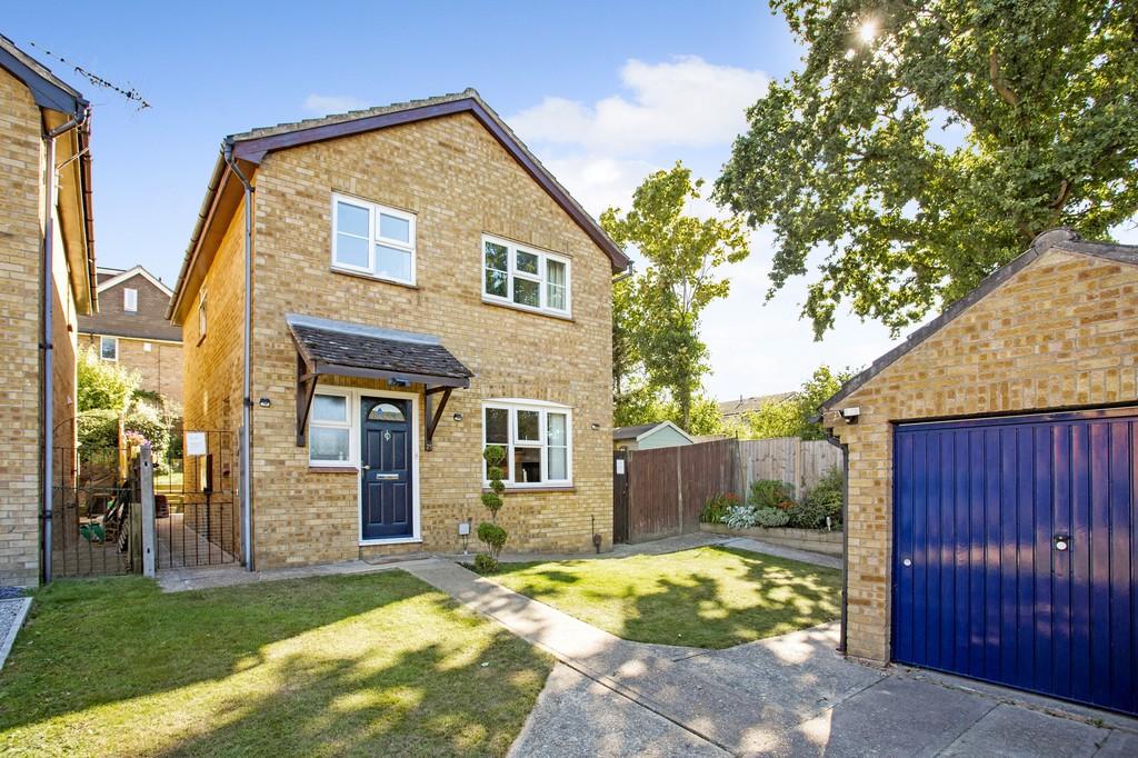 Hazelwood Close, Tunbridge Wells 4 bed detached house for sale £550,000