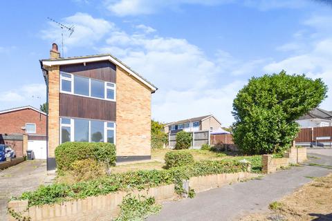 3 bedroom detached house to rent - Rayleigh Avenue, Leigh-on-Sea