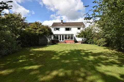 4 bedroom detached house for sale - Woodland Road, Ulverston, Cumbria