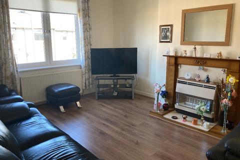 3 bedroom flat for sale - Russell Street, Bellshill, North Lanarkshire, ML4