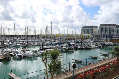 2 bedroom apartment to rent, Merton Court, Brighton Marina Village