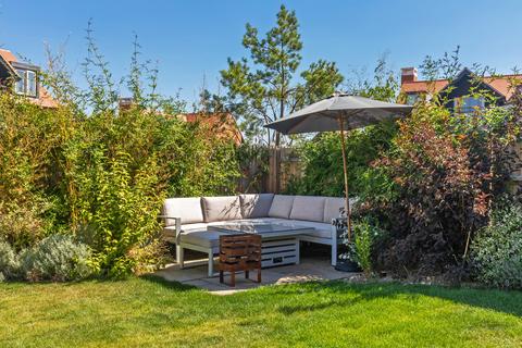 10 Bingham Road, Winchester, SO22 6GB