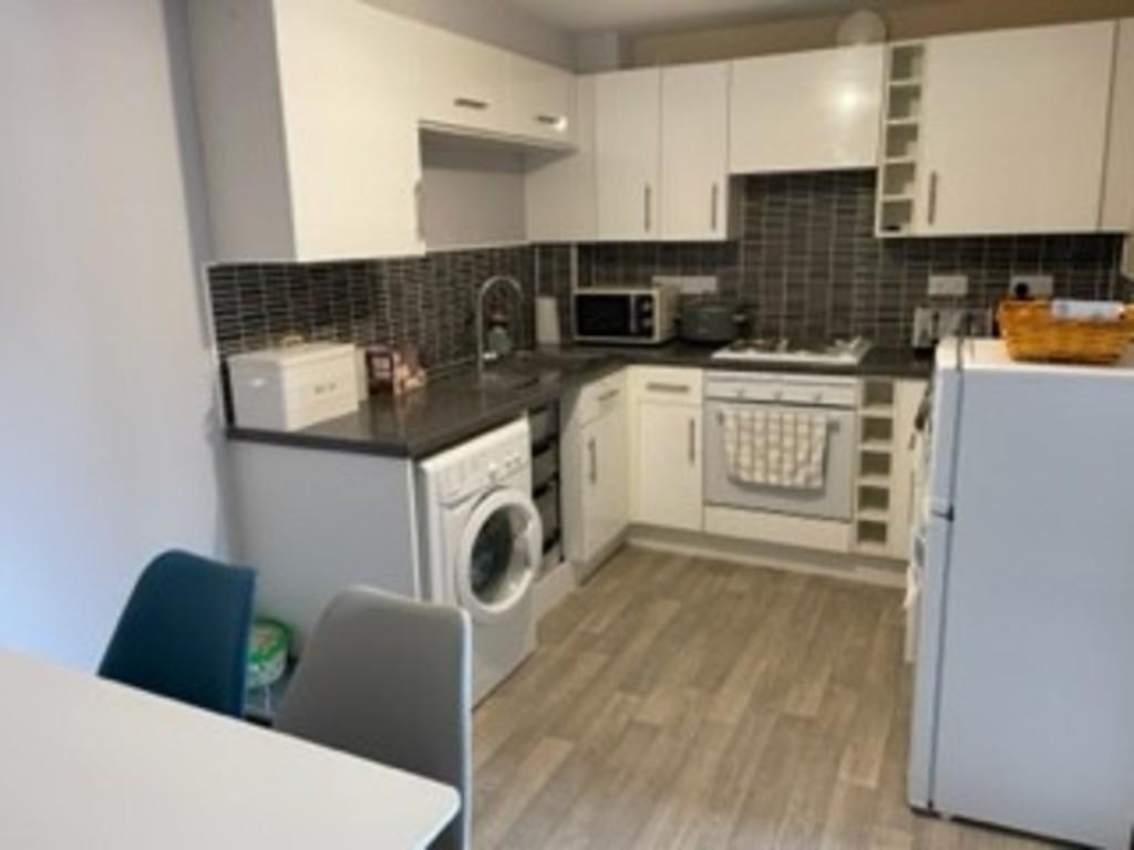 Oak Avenue, Old Goole 2 bed apartment £495 pcm (£114 pw)
