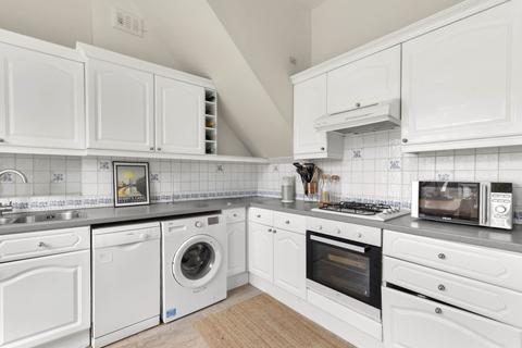 3 bedroom apartment to rent, Ferntower Road, Newington Green, N5