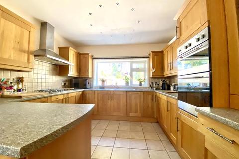 22 Beechwood Avenue, Neath, SA11 3TE