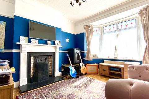 22 Beechwood Avenue, Neath, SA11 3TE