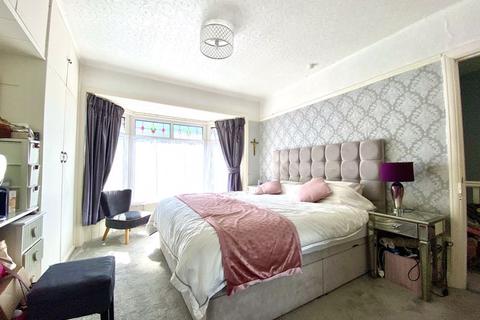 22 Beechwood Avenue, Neath, SA11 3TE
