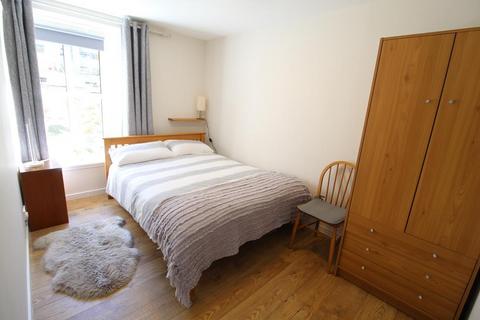 2 bedroom flat to rent, Abbey Road, Torry, Aberdeen, AB11