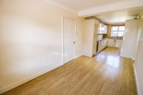 4 bedroom detached house to rent, Saltwell Park, Kingswood
