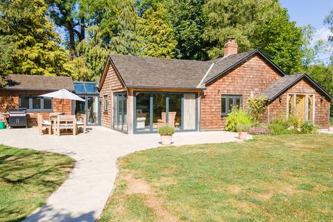 5 bedroom detached house for sale - Brownhill Road, Wootton, BH25