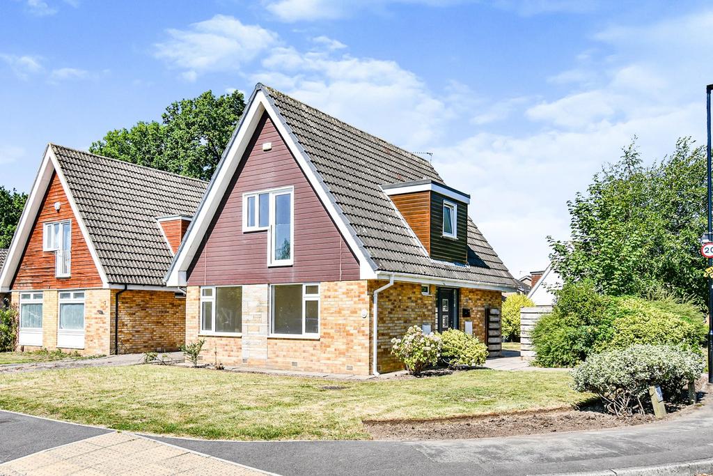 Ryecroft Avenue, Woodthorpe, YORK, YO24 3 bed detached house £395,000