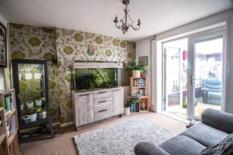 3 bedroom semi-detached house for sale - Wantley Hill Estate, Henfield