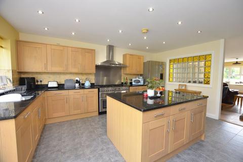 4 bedroom detached house for sale, Warborough Road, Brixham