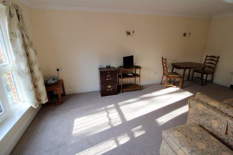 1 bedroom retirement property for sale, Wilshere Court, Queen Street, Hitchin, SG4