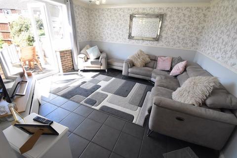 15 Summers Road, Luton, LU2 9HS