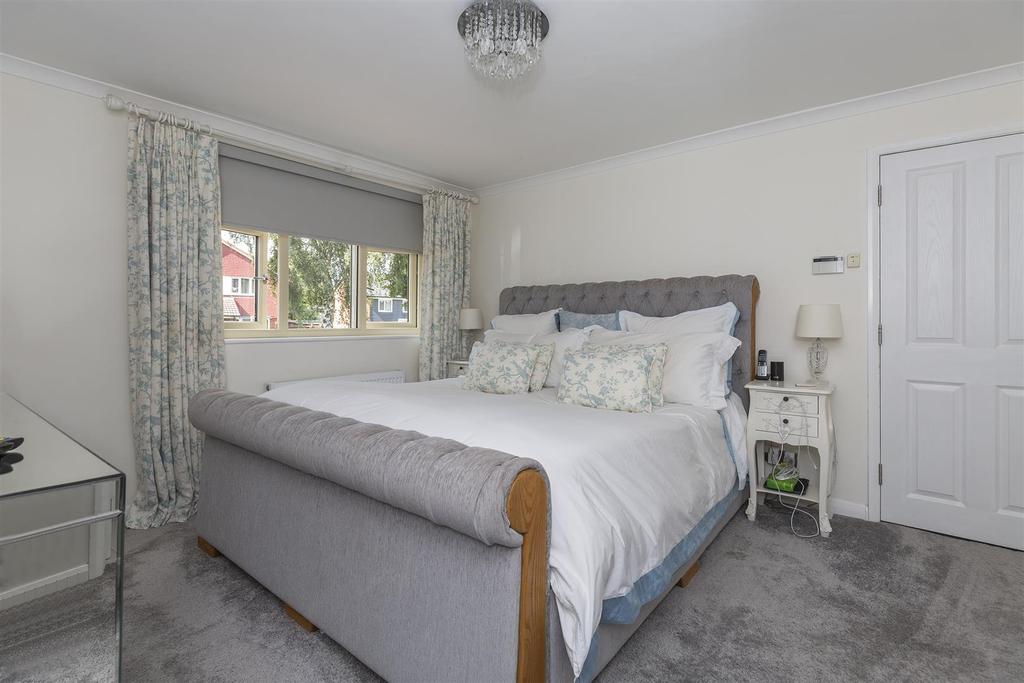 Blake hall drive 36 bed 1.jpg