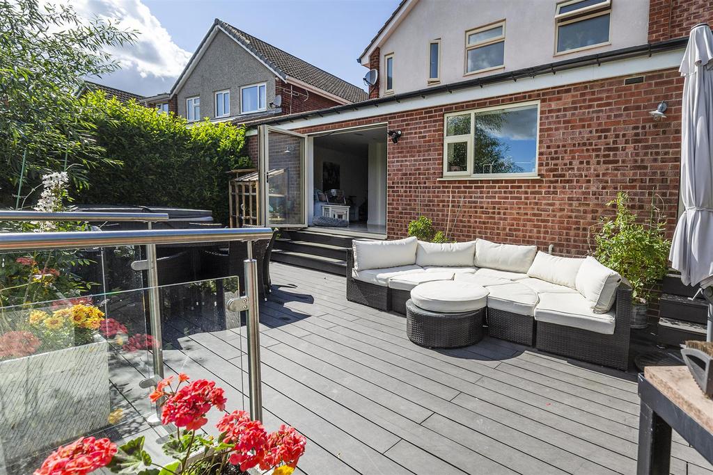 Blake hall drive 36 terrace 3.jpg