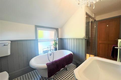 5 Brantingham Road, Elloughton, Brough, HU15 1HX