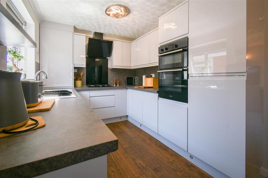 Open Plan Kitchen, Living and Dining Area