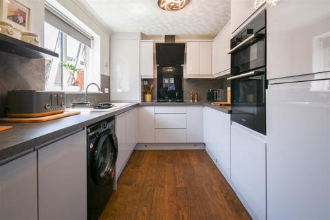 46 Abbey Crescent, Darwen, BB3 3PX