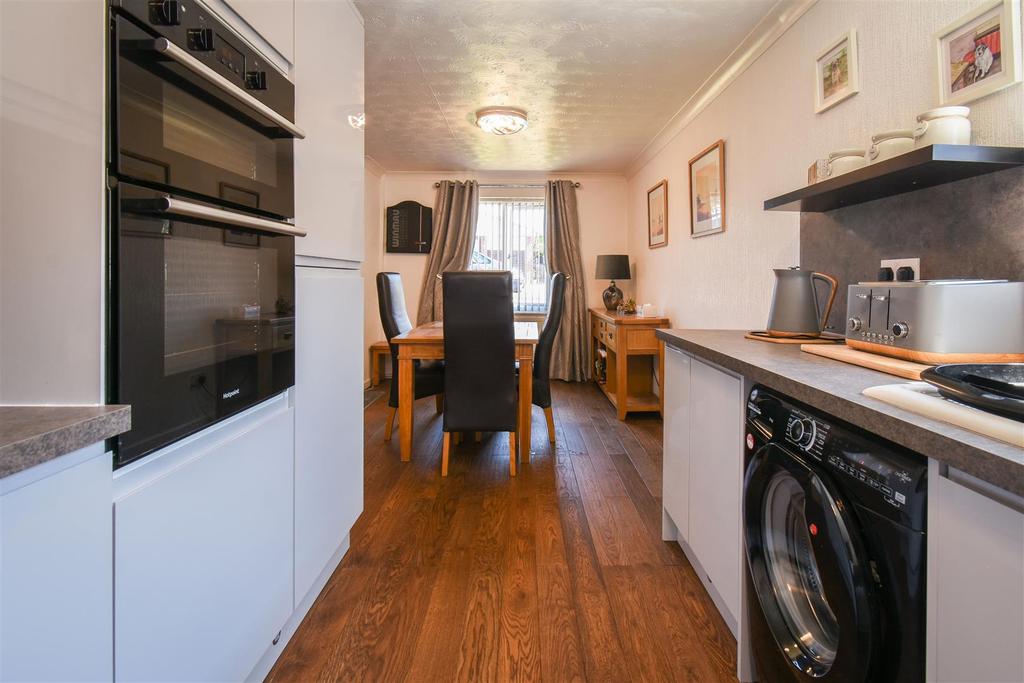 Open Plan Kitchen, Living and Dining Area