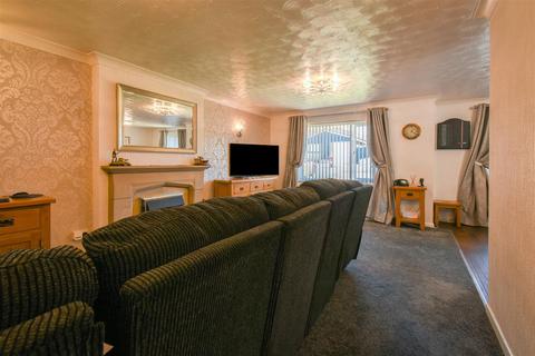 46 Abbey Crescent, Darwen, BB3 3PX