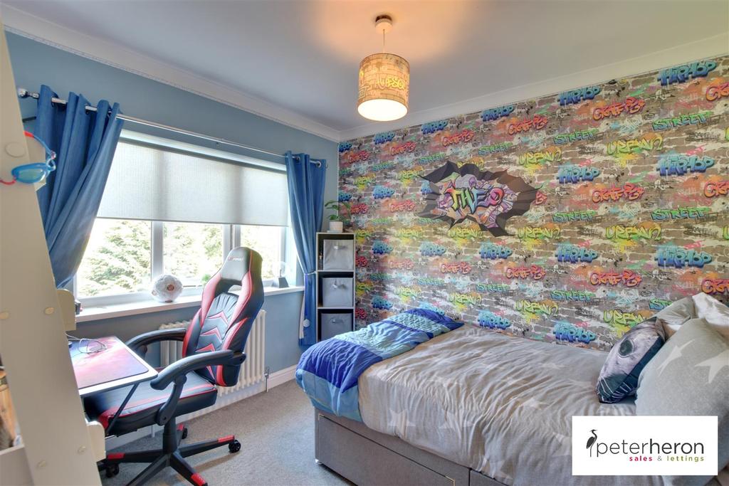 Bedroom 2 (rear)