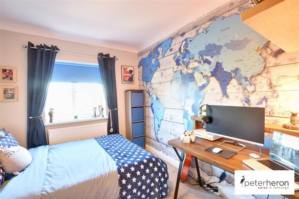 Bedroom 3 (rear)