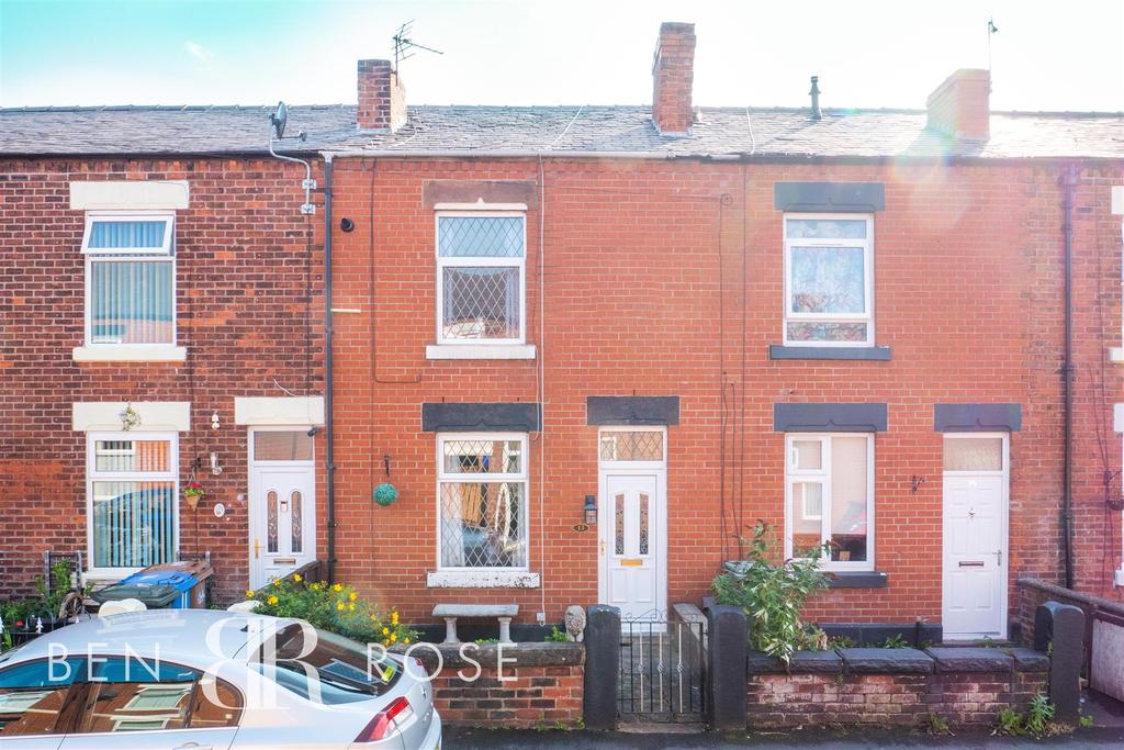 Buchanan Street, Chorley 2 bed terraced house £650 pcm (£150 pw)