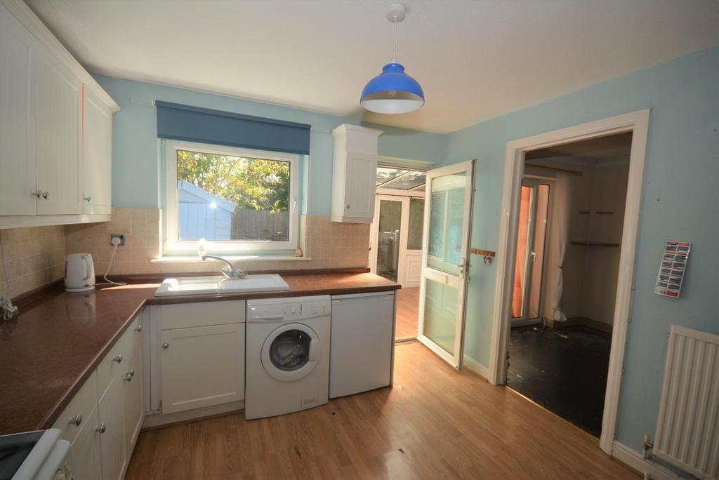 Kitchen 02.JPG