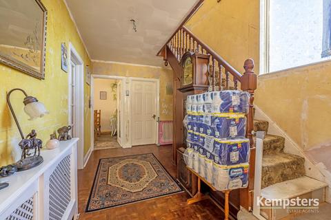 1 Cedar Road, Grays, RM16 4ST