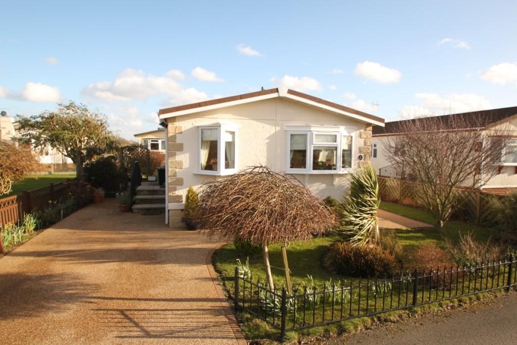 59 Bilton Village Park, Bilton Lane, Harrogate 2 bed mobile home £135,000