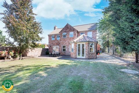 Bank End House Bank End Road, Blaxton, Doncaster, DN9 3AN