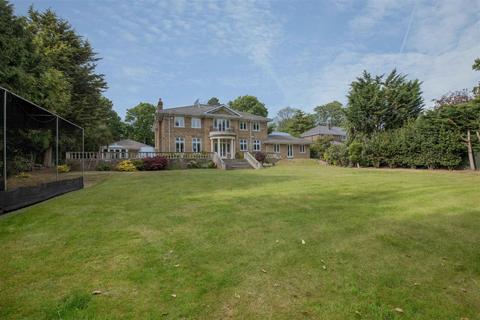 132 Coombe Lane West, Kingston Upon Thames, KT2 7DD