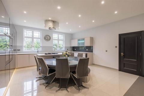 132 Coombe Lane West, Kingston Upon Thames, KT2 7DD