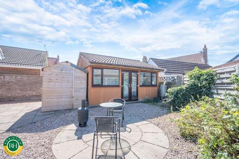 2 Abbeyfields, Finningley, Doncaster, DN9 3EE