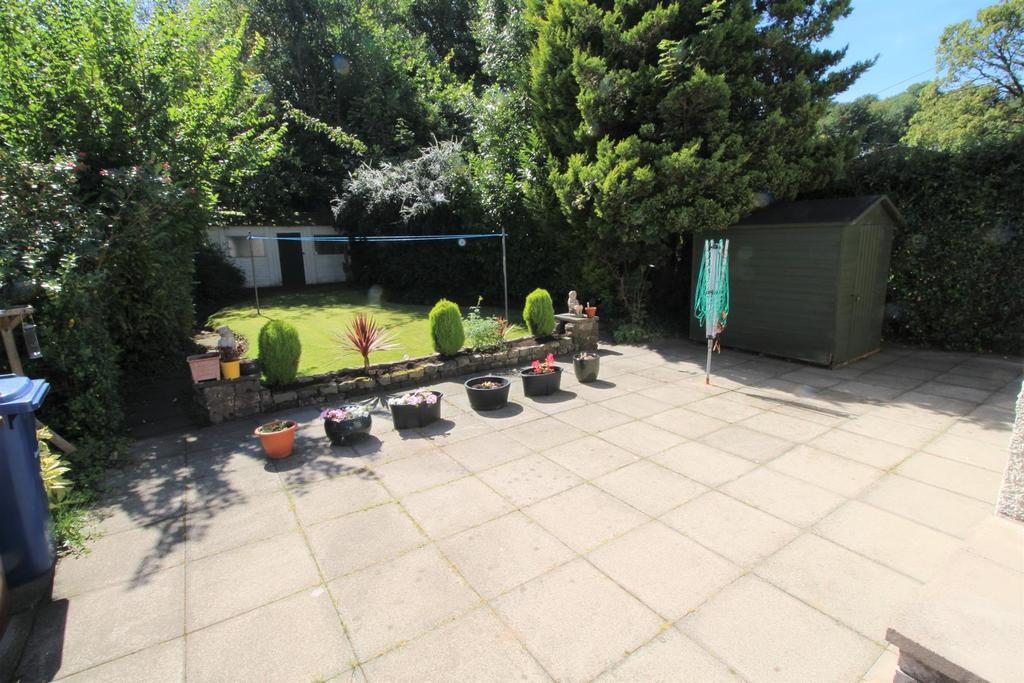 Broomberry Drive, Gourock 3 bed semidetached bungalow £275,000