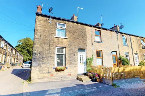 2 bedroom end of terrace house for sale - East Parade, Baildon, BD17