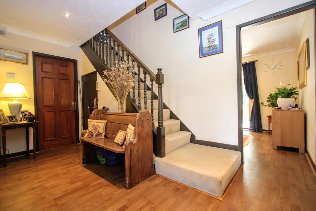 Entrance reception
