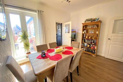 61 Longfield Road, Darlington, DL3 0HU