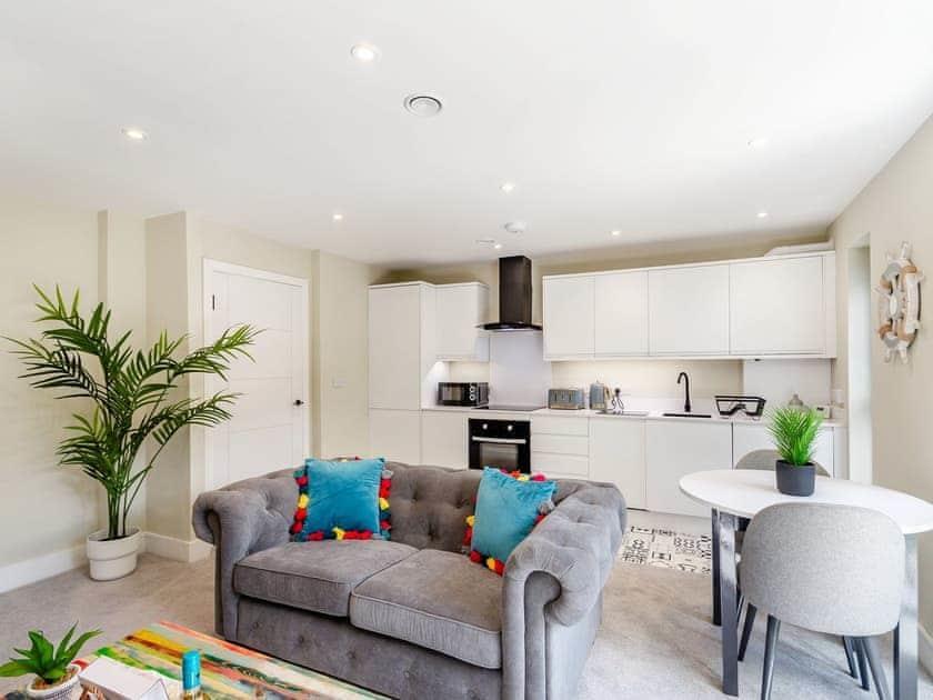 Scalby View Apartments, Hackness Road, Scarborough, YO12 5SD 1 bed flat