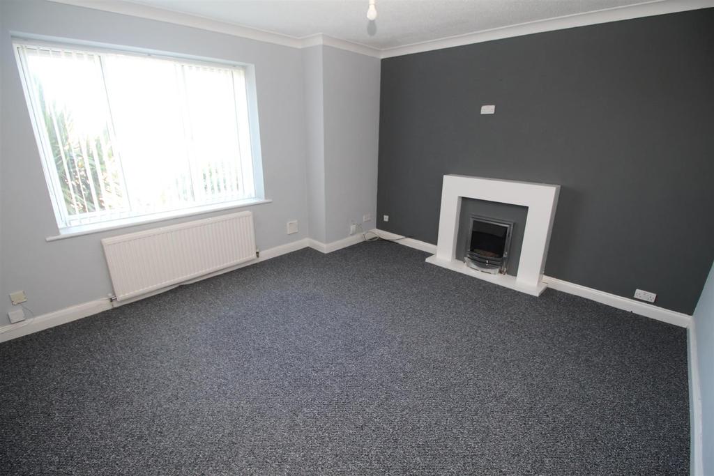 Poplar Street Greenock 2 bed flat £415 pcm (£96 pw)