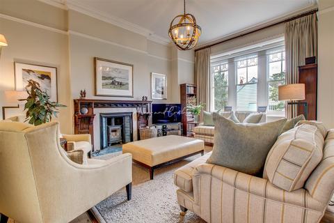 5 bedroom detached house for sale - The Old Registry, Cardiff Road, Llandaff, Cardiff
