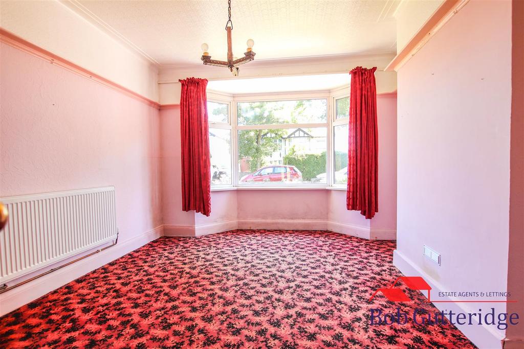 Hassam Parade, Wolstanton, Newcastle 3 bed semidetached house £220,000