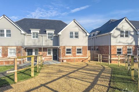 3 bedroom semi-detached house for sale, 2 Spencer Park, Ryde