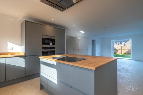 3 bedroom semi-detached house for sale, 2 Spencer Park, Ryde