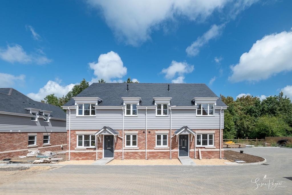 Flat 4 Spencer House, Spencer Park, Ryde 2 bed apartment for sale £
